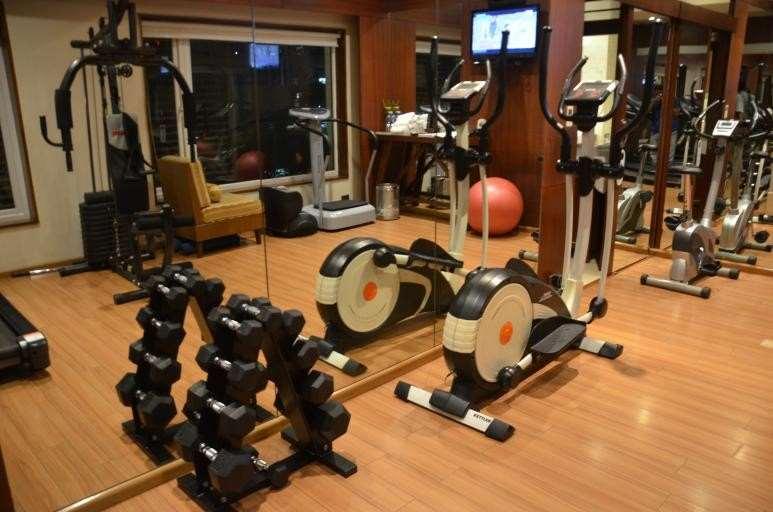 Monotel Kolkata Tiện nghi bức ảnh